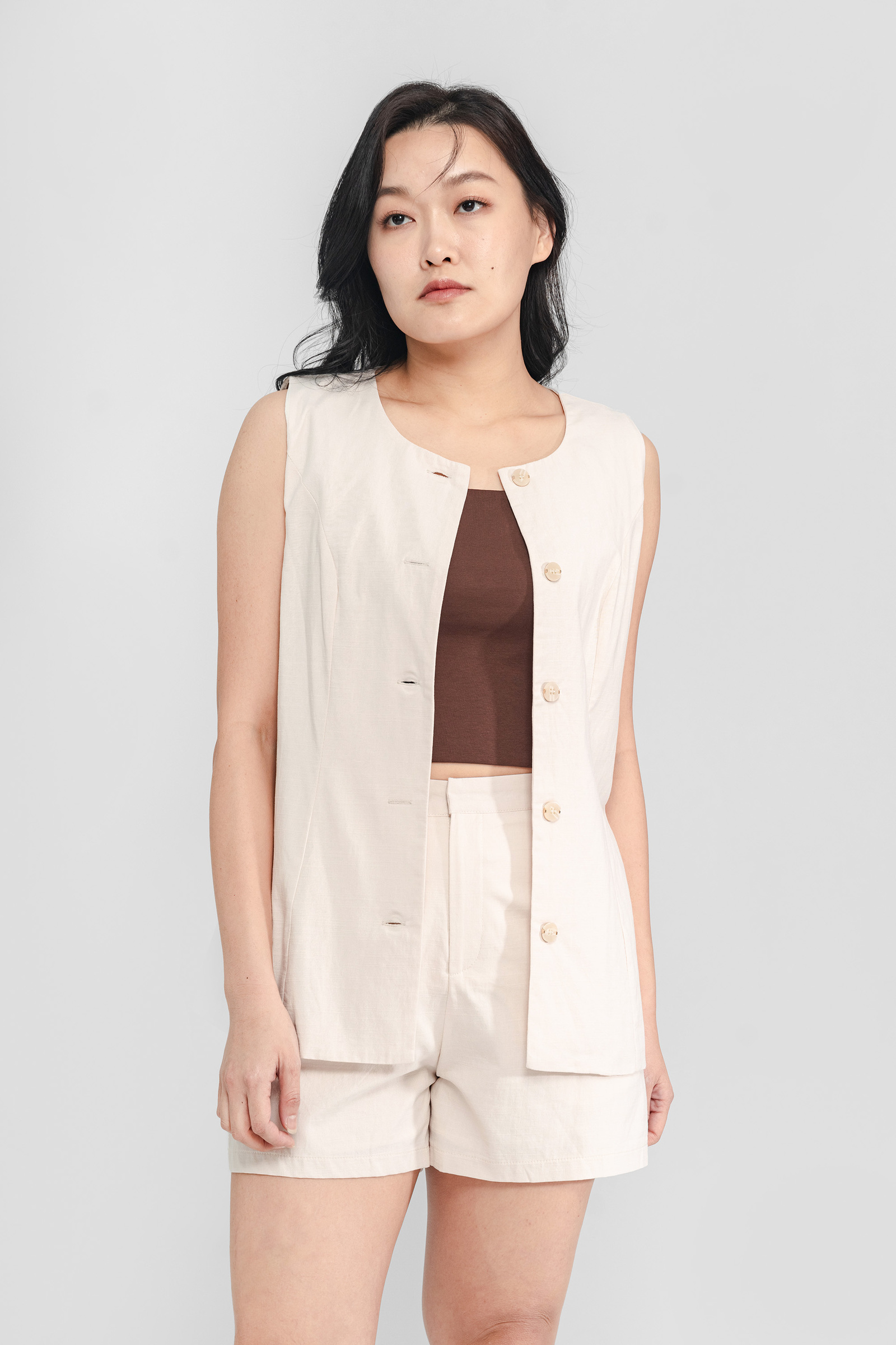 Karlie Linen Pocket Shorts17