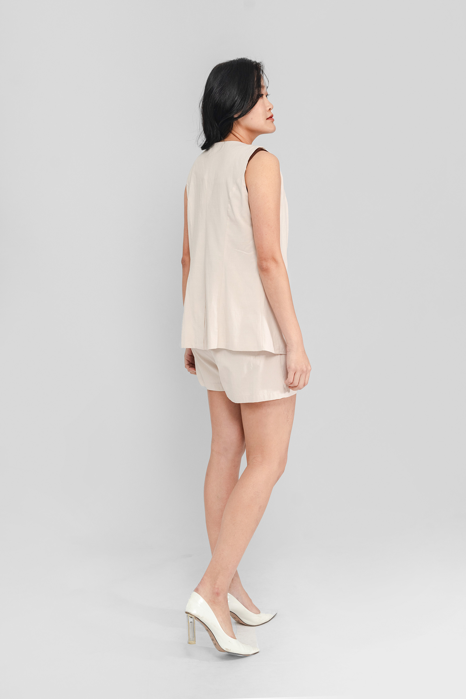 Karlie Linen Pocket Shorts19