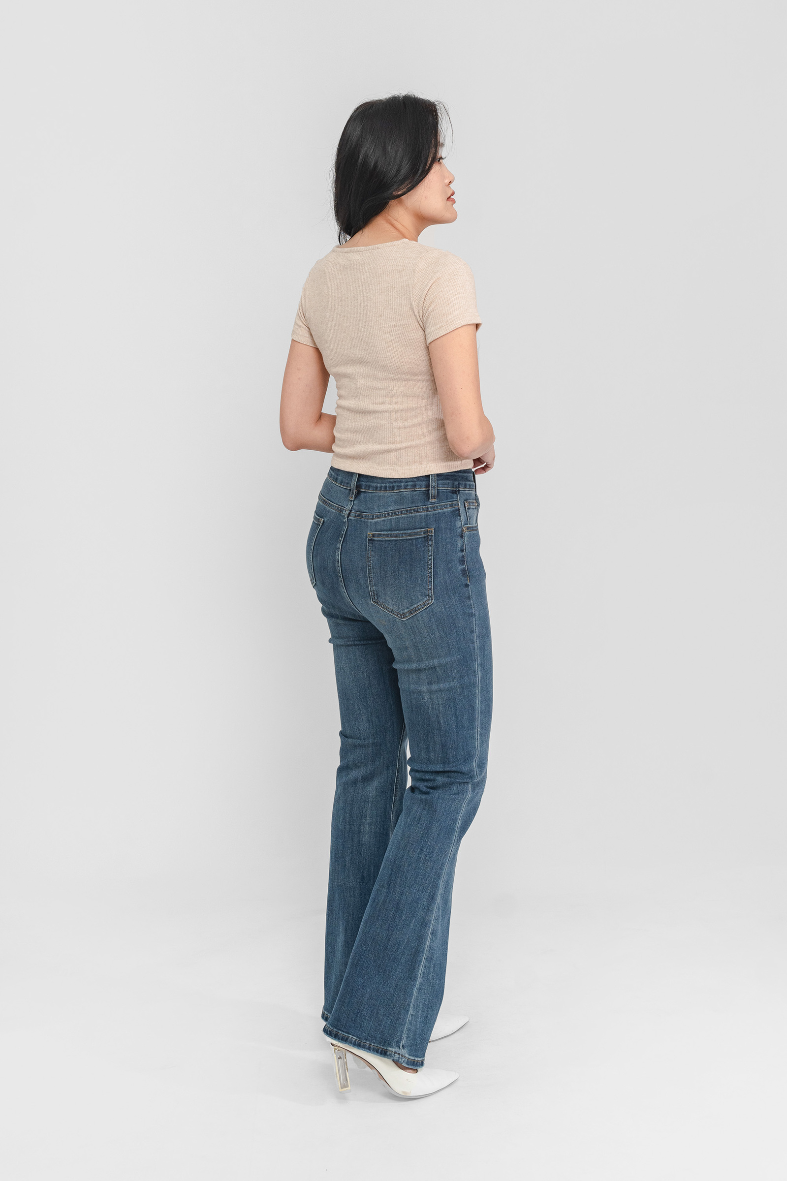 Erin Twist Front Top4