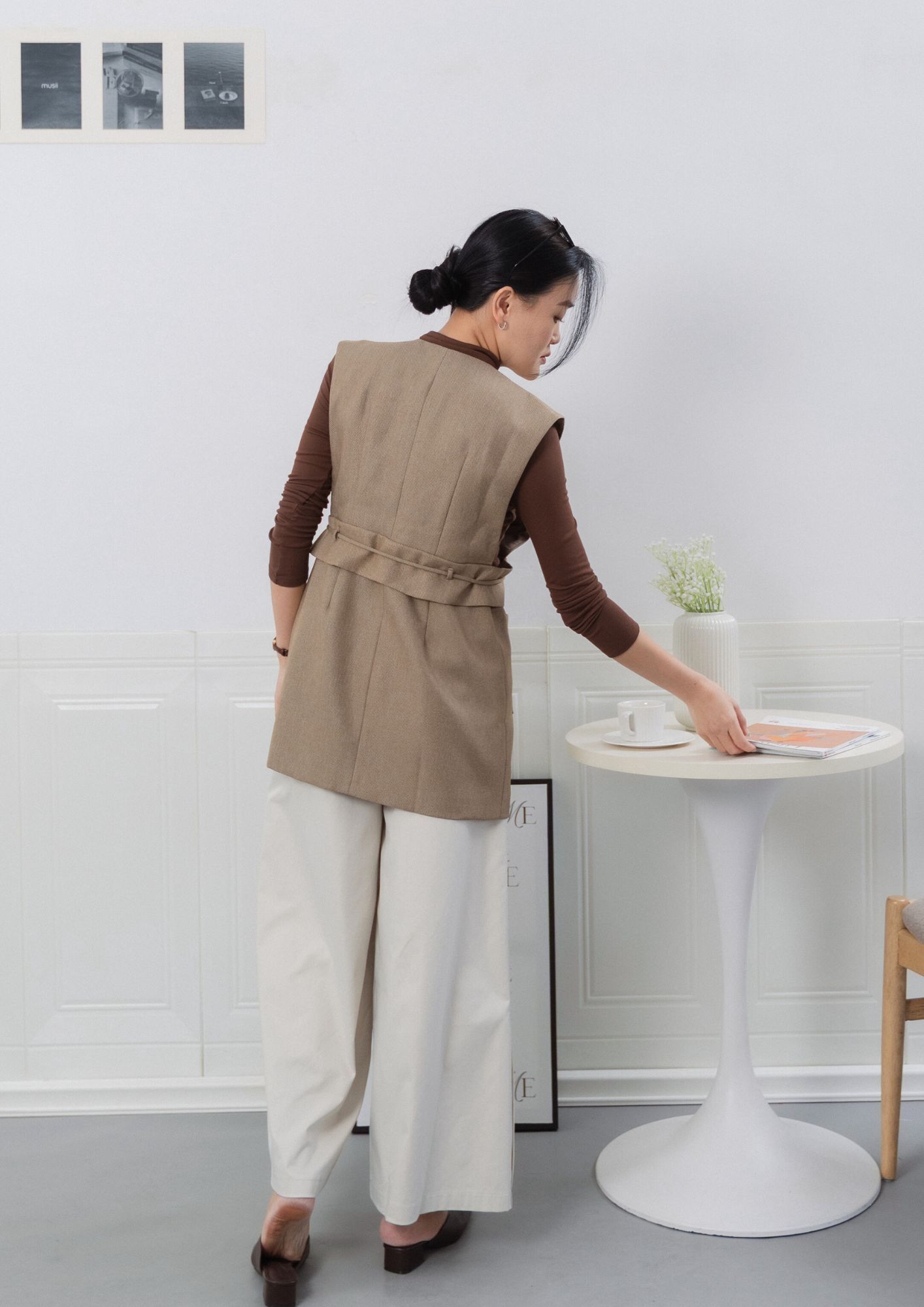 Model lnformation_ Bust 34” Waist 29.5” Hips 39.5” Height 168cm Weight 63kg Wearing size_ M size (6)