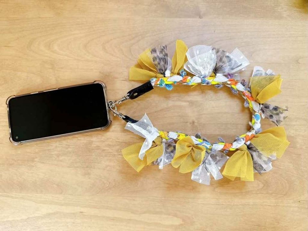 可愛黃手機繩_2026