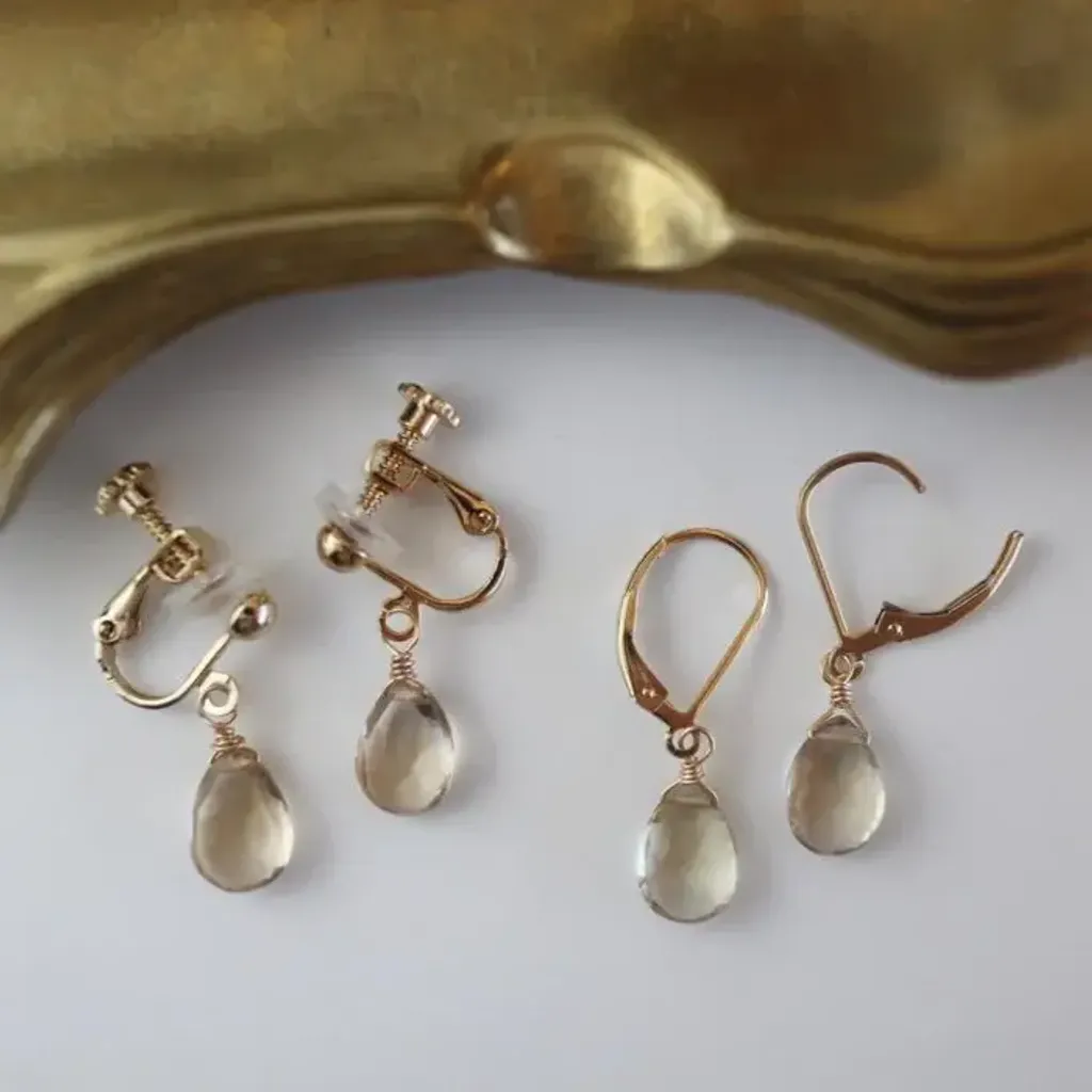 香檳色石英法式鉤穿孔耳環