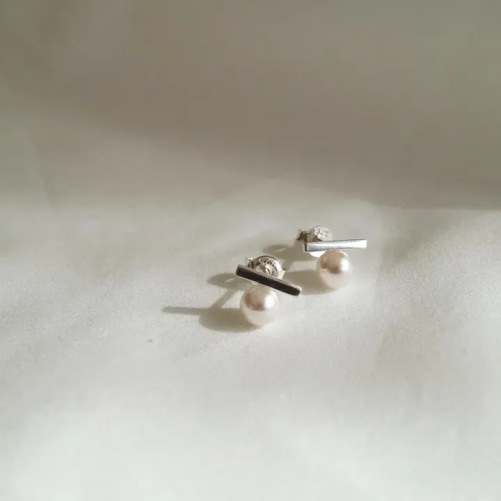 Silver925 小巧珍珠條狀穿孔耳環