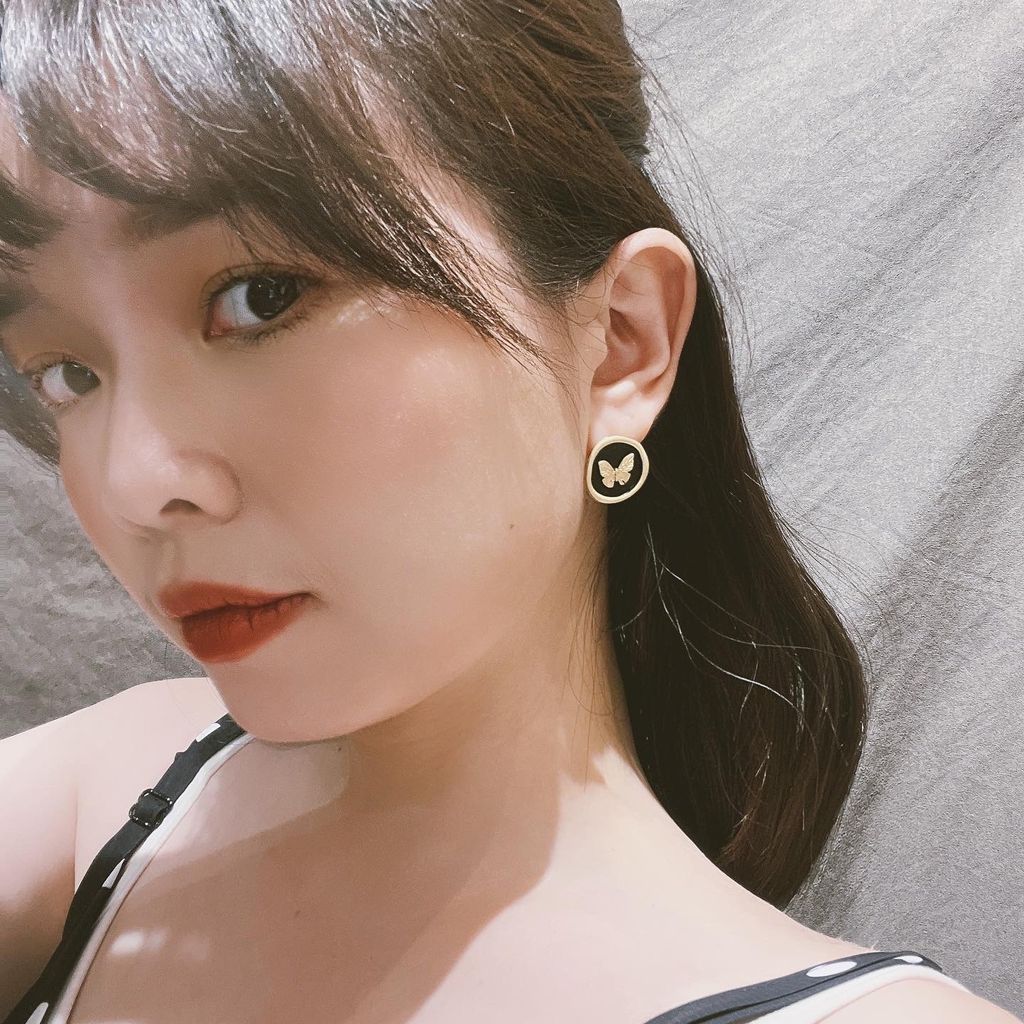 446D8BC3-E024-42A1-ABBF-D6D4774832F3