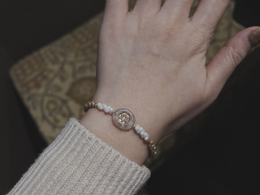 E7DED768-442F-471A-8AB4-FC4F26DAF0DC