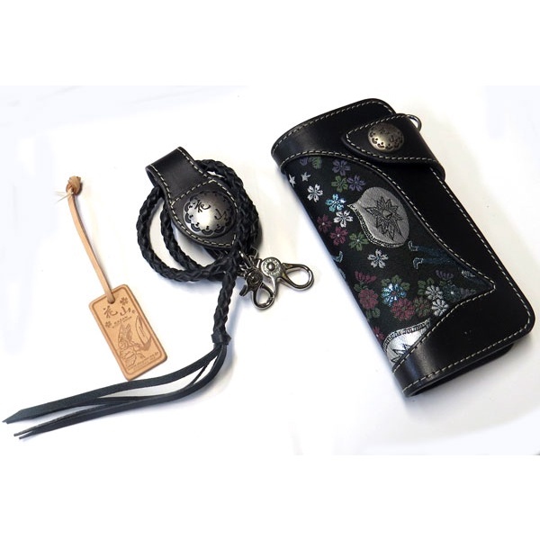 208aa6b7eae15f7d4e3aa1a56c8f15ad