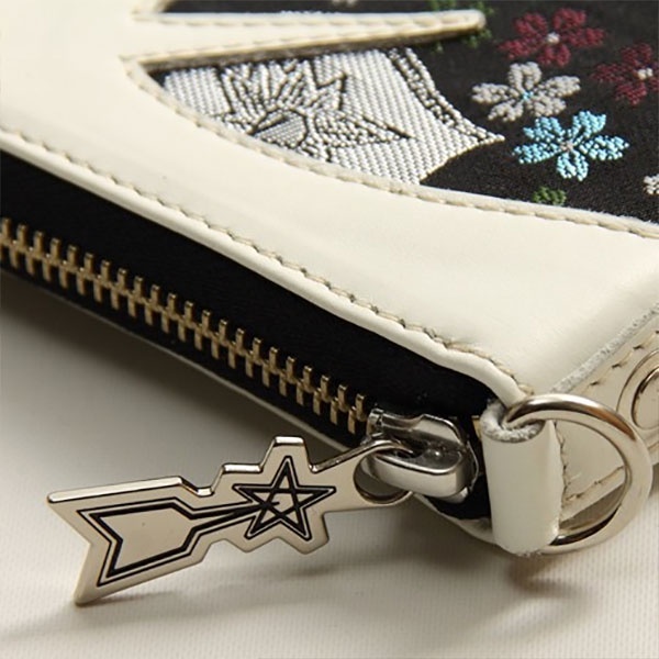 ddd03b47a7d44fba6401bc5d7472a162