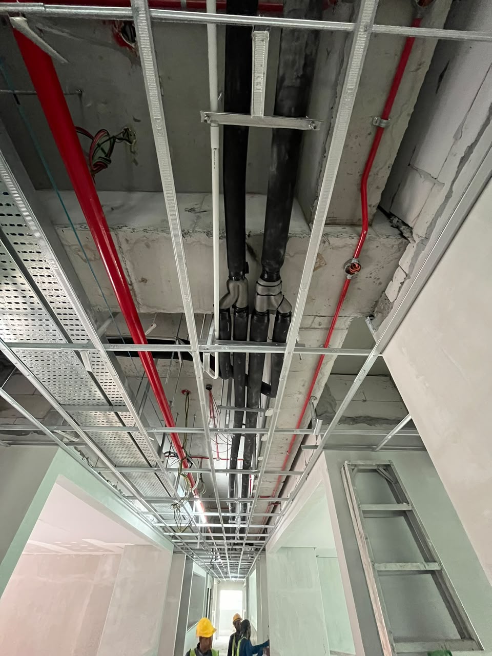 Insulated refrigerant pipework with engineered supports