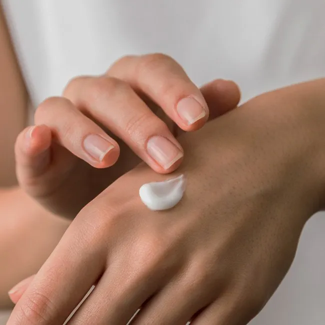 護手霜的使用方式和注意事項