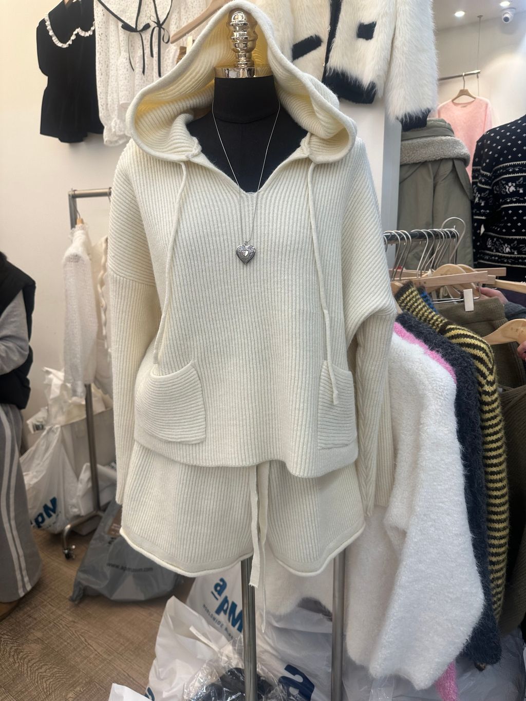 image_0F745E7A-C988-4445-98E2-82830C5CA7DE_1764955576