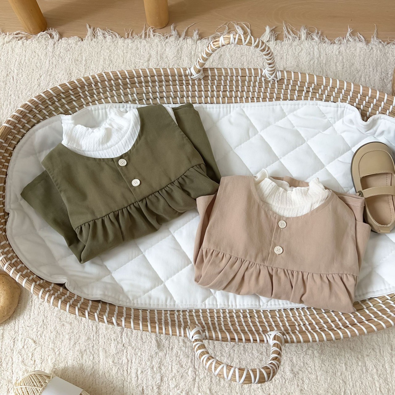 LINE_ALBUM_202589_250809_102