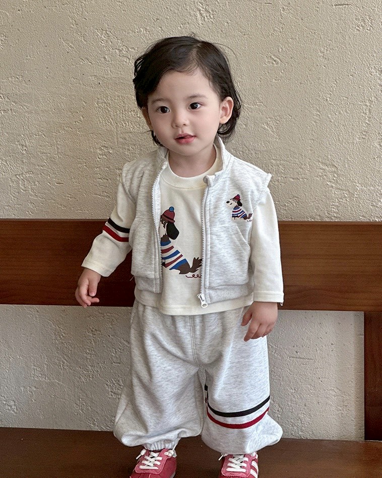 LINE_ALBUM_202596_250906_182