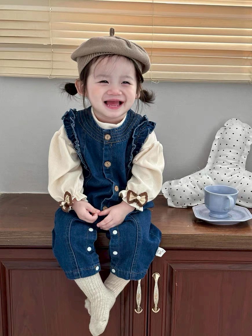 LINE_ALBUM_202598_250908_167