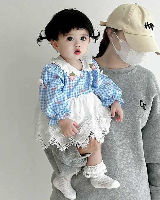 LINE_ALBUM_202598_250908_115