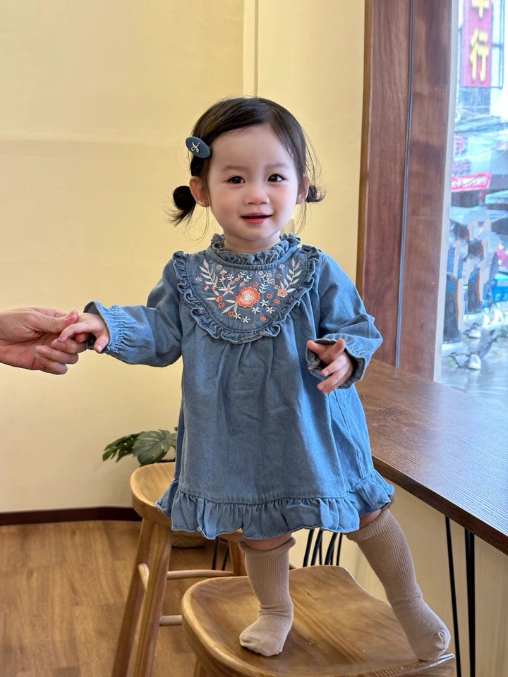 LINE_ALBUM_202598_250908_84