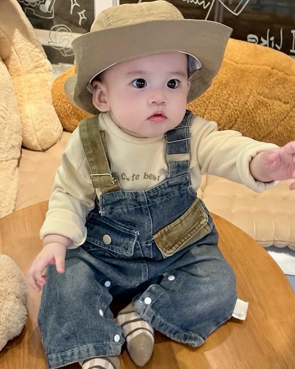 LINE_ALBUM_202599_250909_115