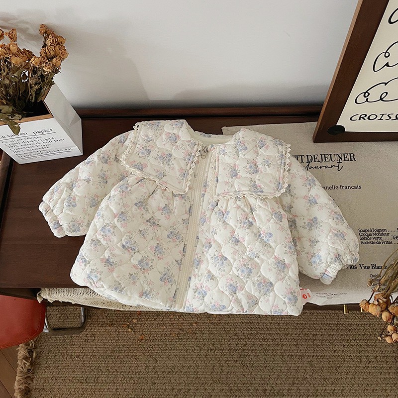 LINE_ALBUM_2025121_251201_30