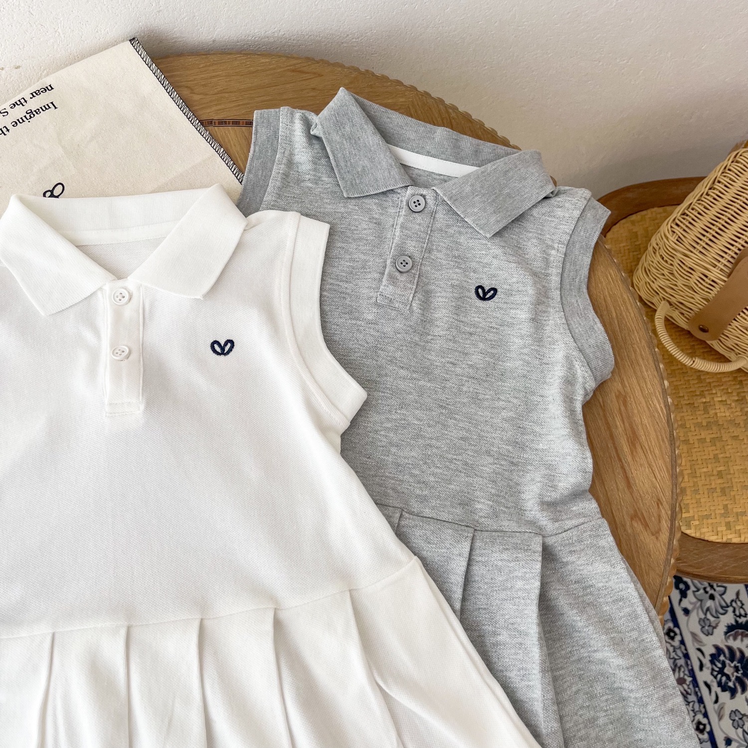 LINE_ALBUM_202648_260408_74