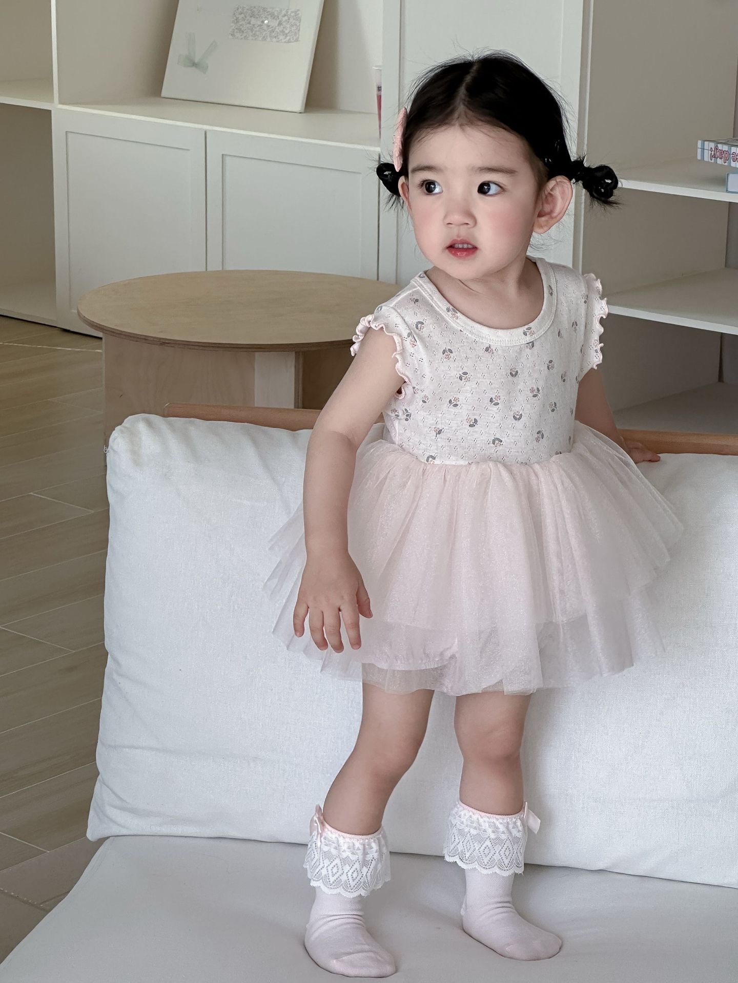 LINE_ALBUM_202649_260409_115