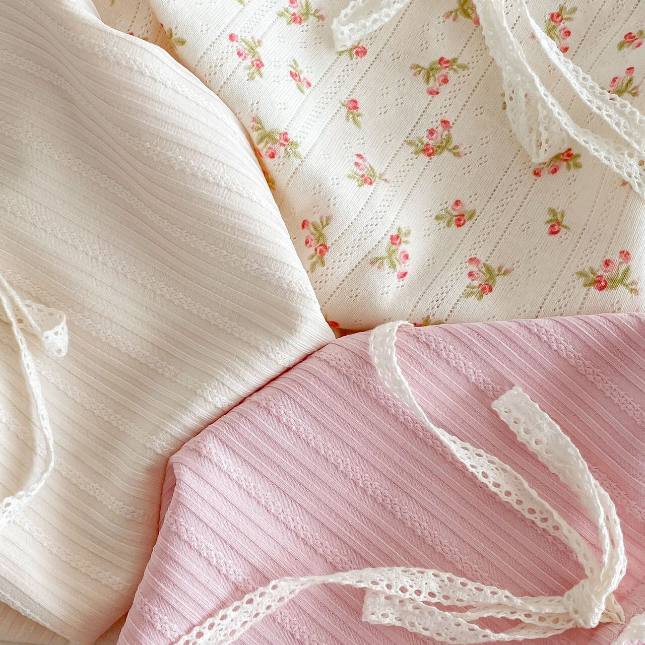 LINE_ALBUM_202632_260303_60