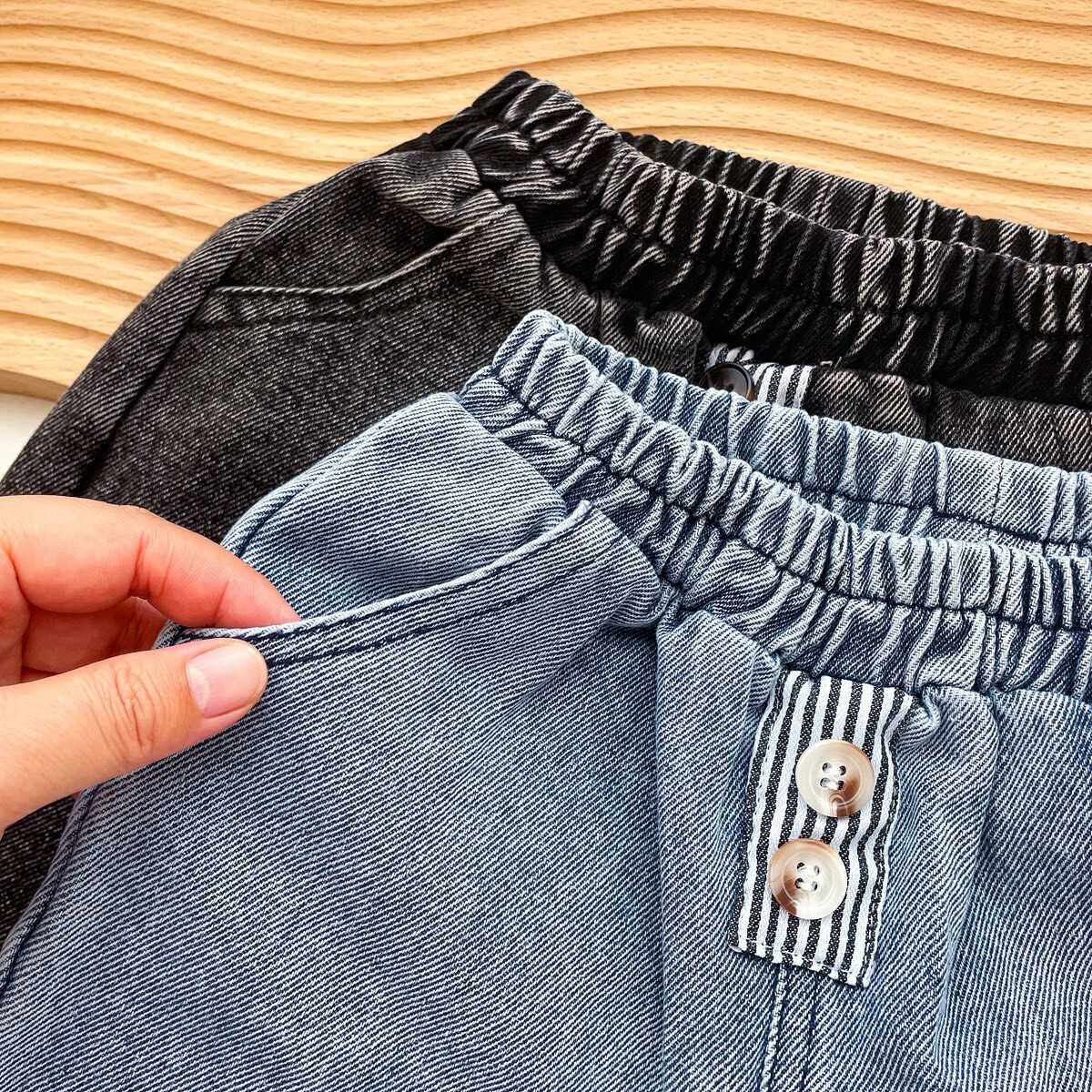 LINE_ALBUM_202633_260303_91