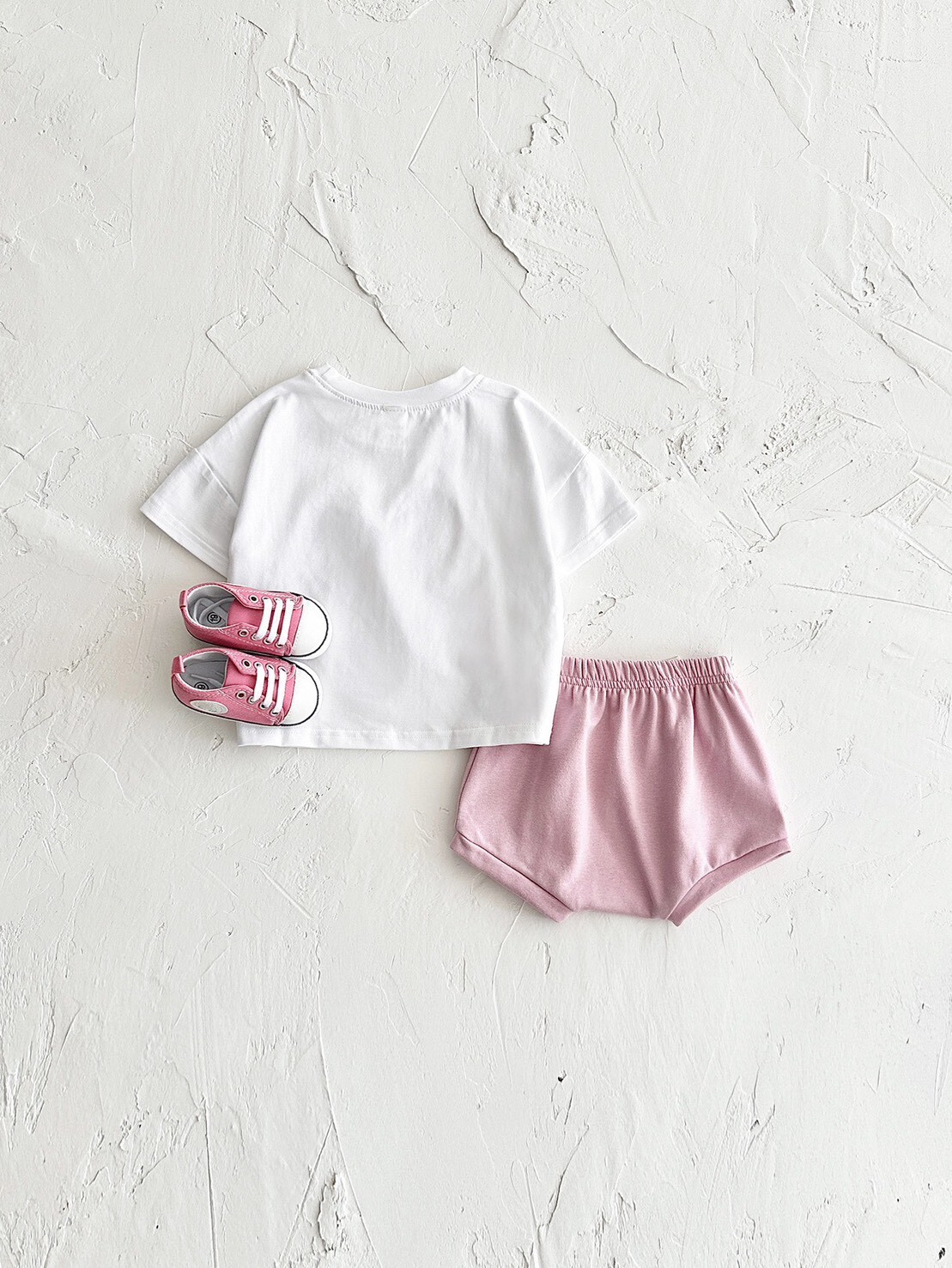 LINE_ALBUM_202639_260309_24