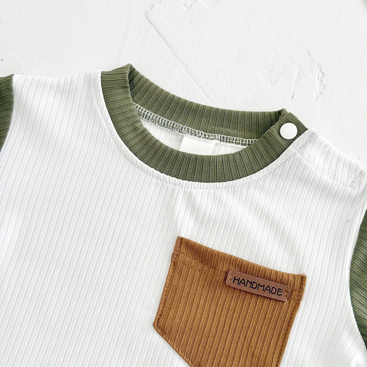 LINE_ALBUM_202639_260309_104