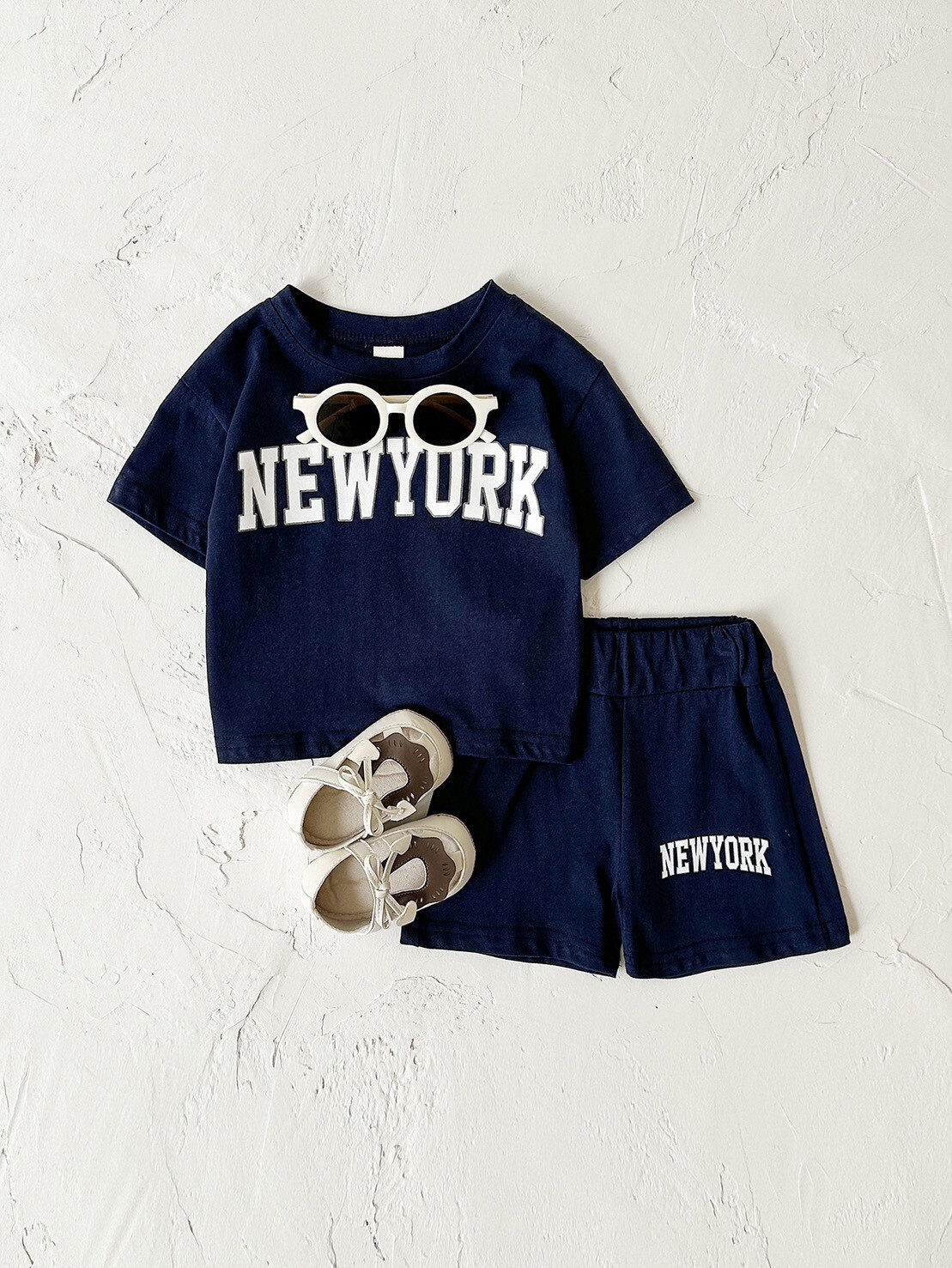 LINE_ALBUM_202639_260309_121