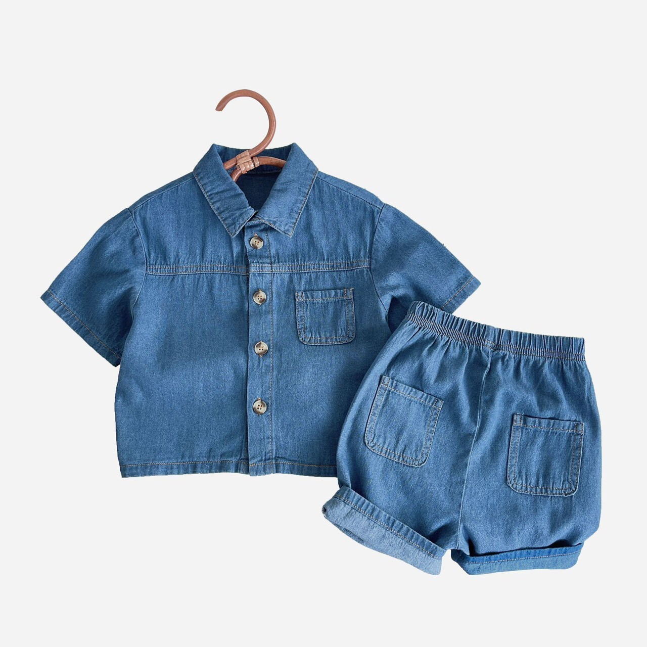 LINE_ALBUM_202643_260403_40