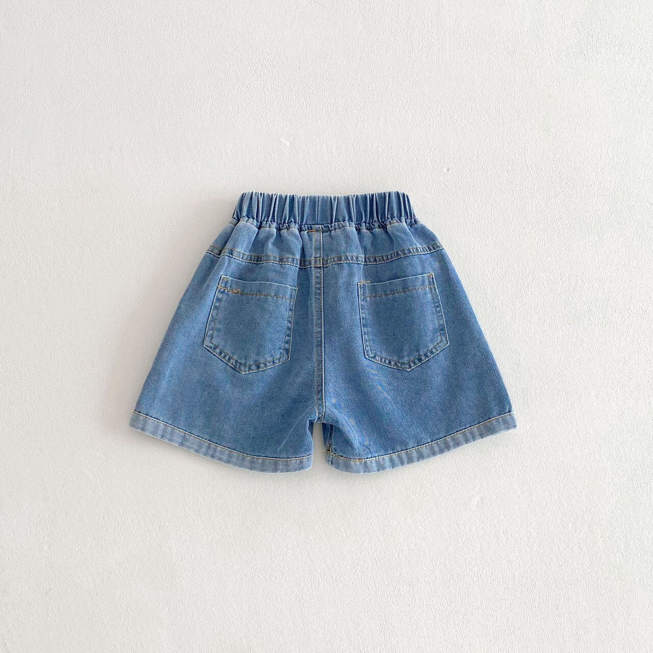 LINE_ALBUM_202647_260407_92