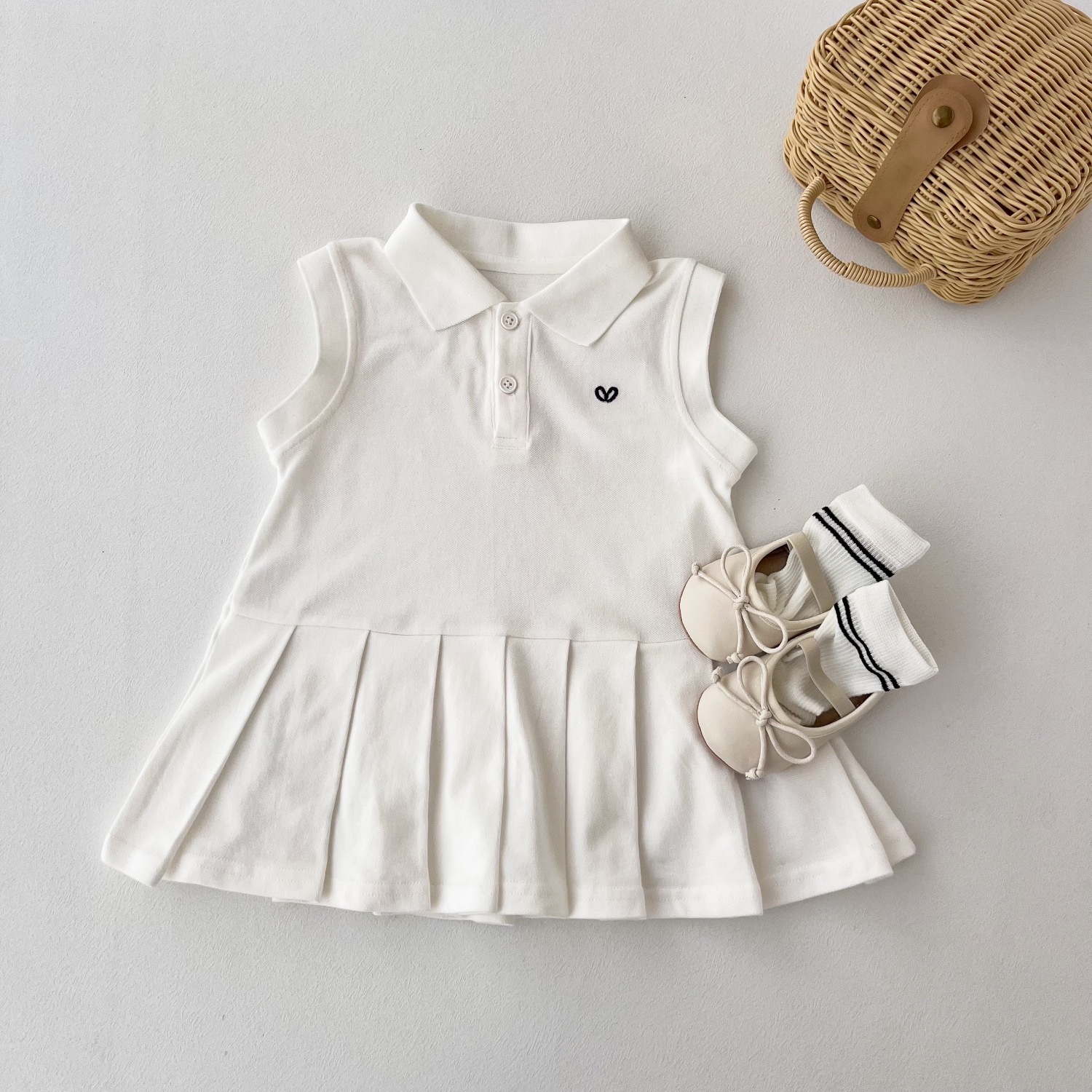 LINE_ALBUM_202648_260408_79