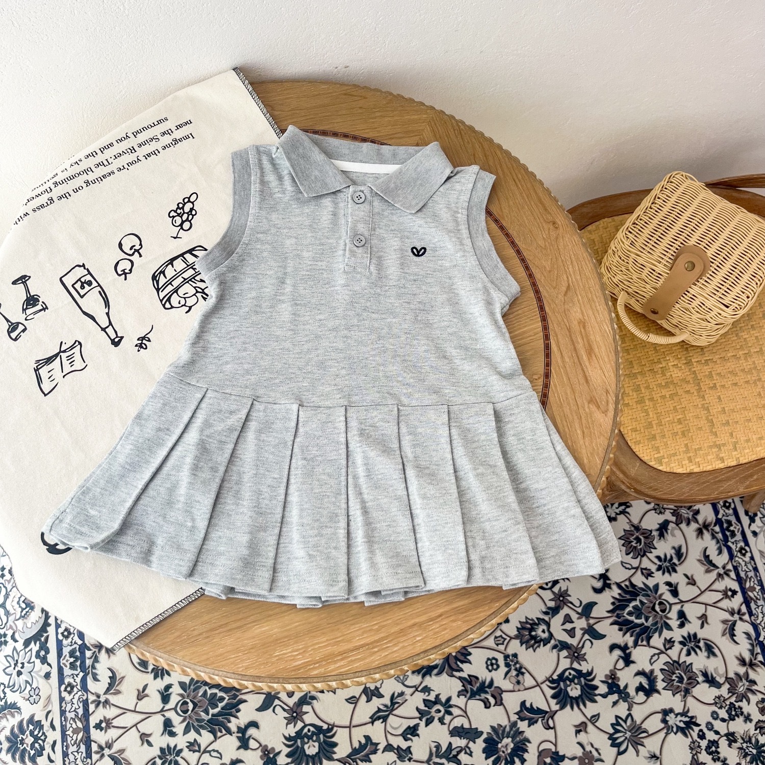 LINE_ALBUM_202648_260408_77