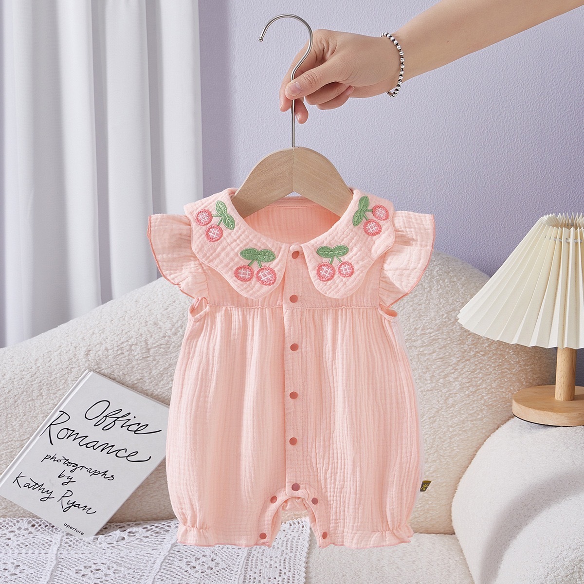 LINE_ALBUM_202648_260408_93