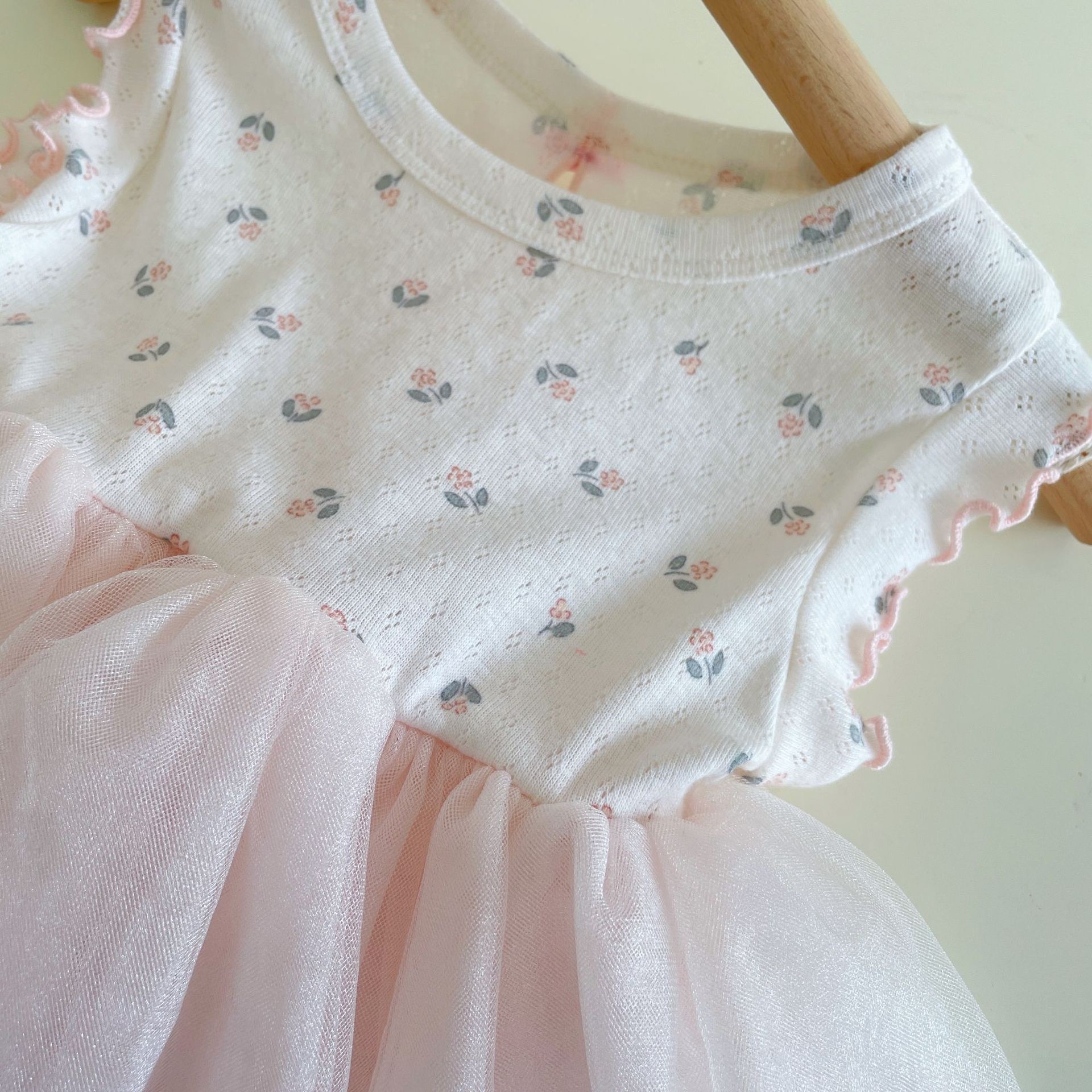 LINE_ALBUM_202649_260409_105