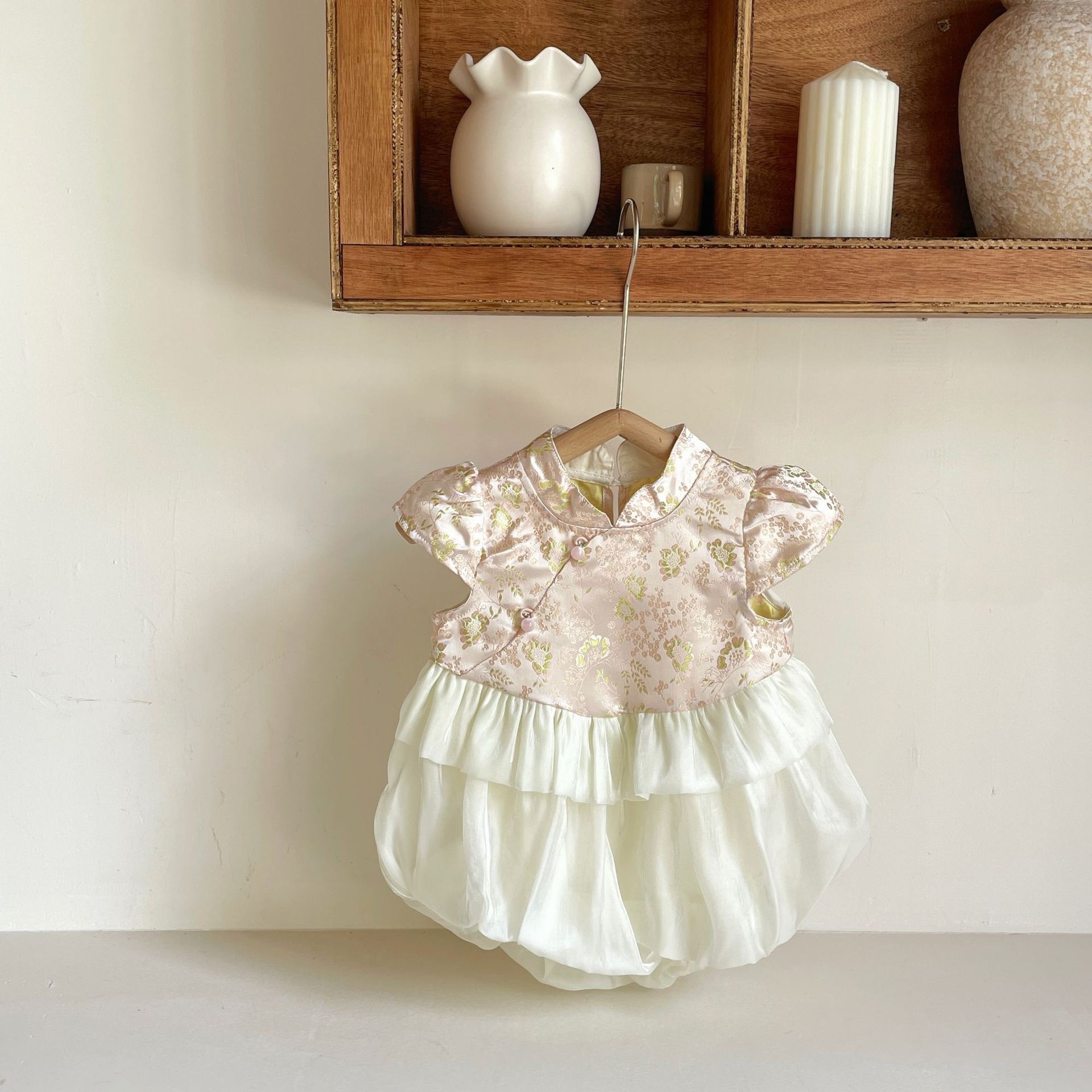 LINE_ALBUM_202649_260409_122