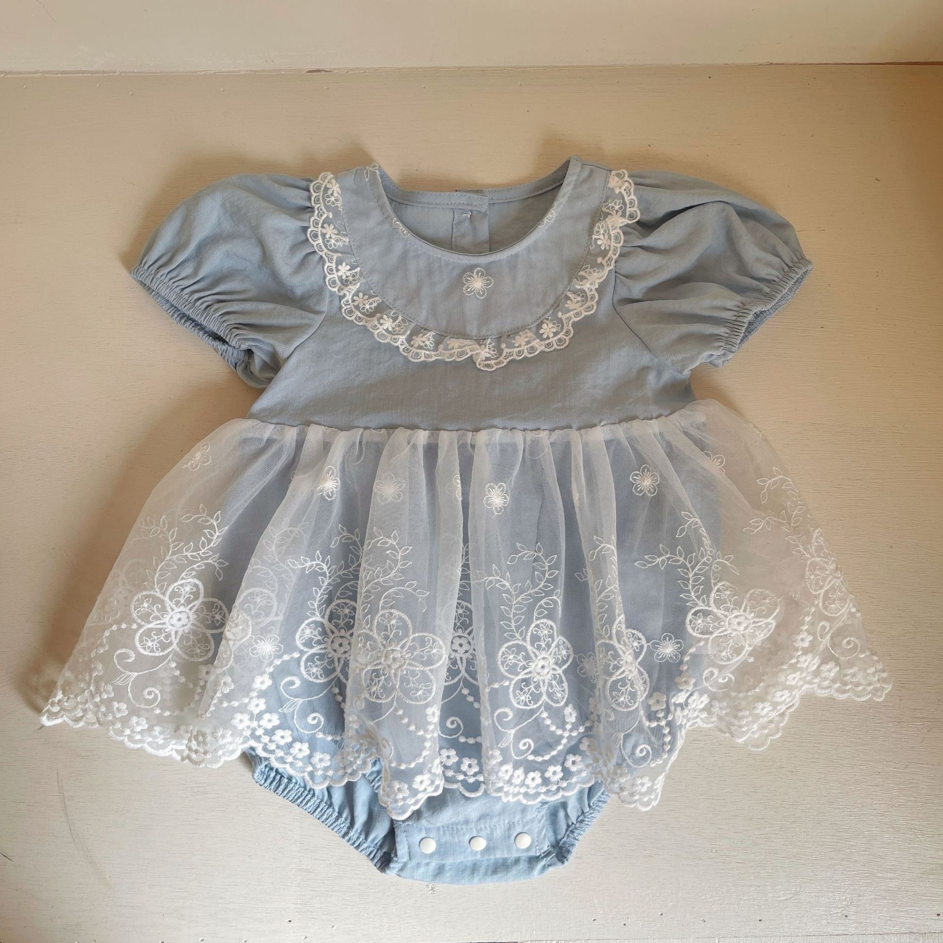 LINE_ALBUM_202649_260409_203