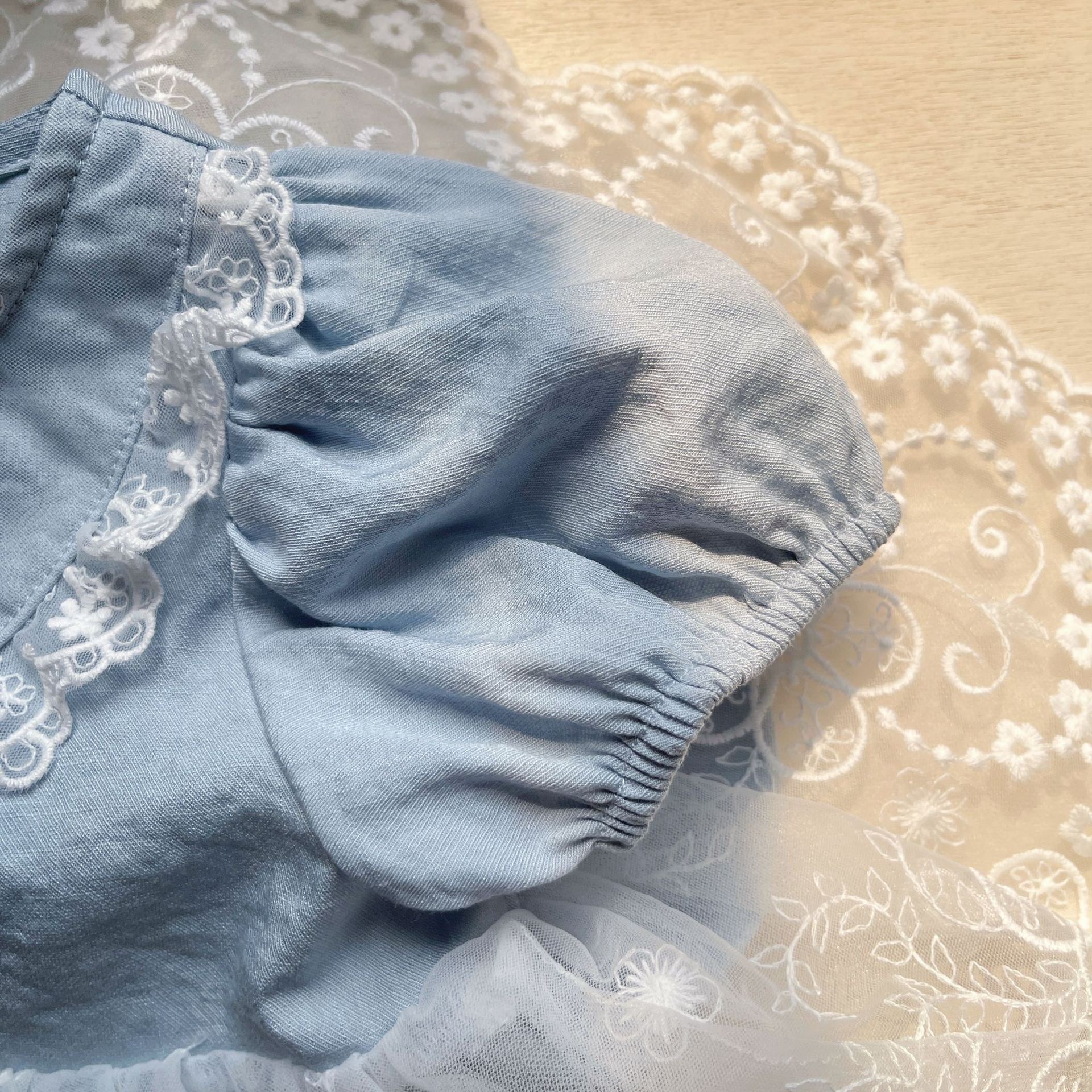 LINE_ALBUM_202649_260409_202