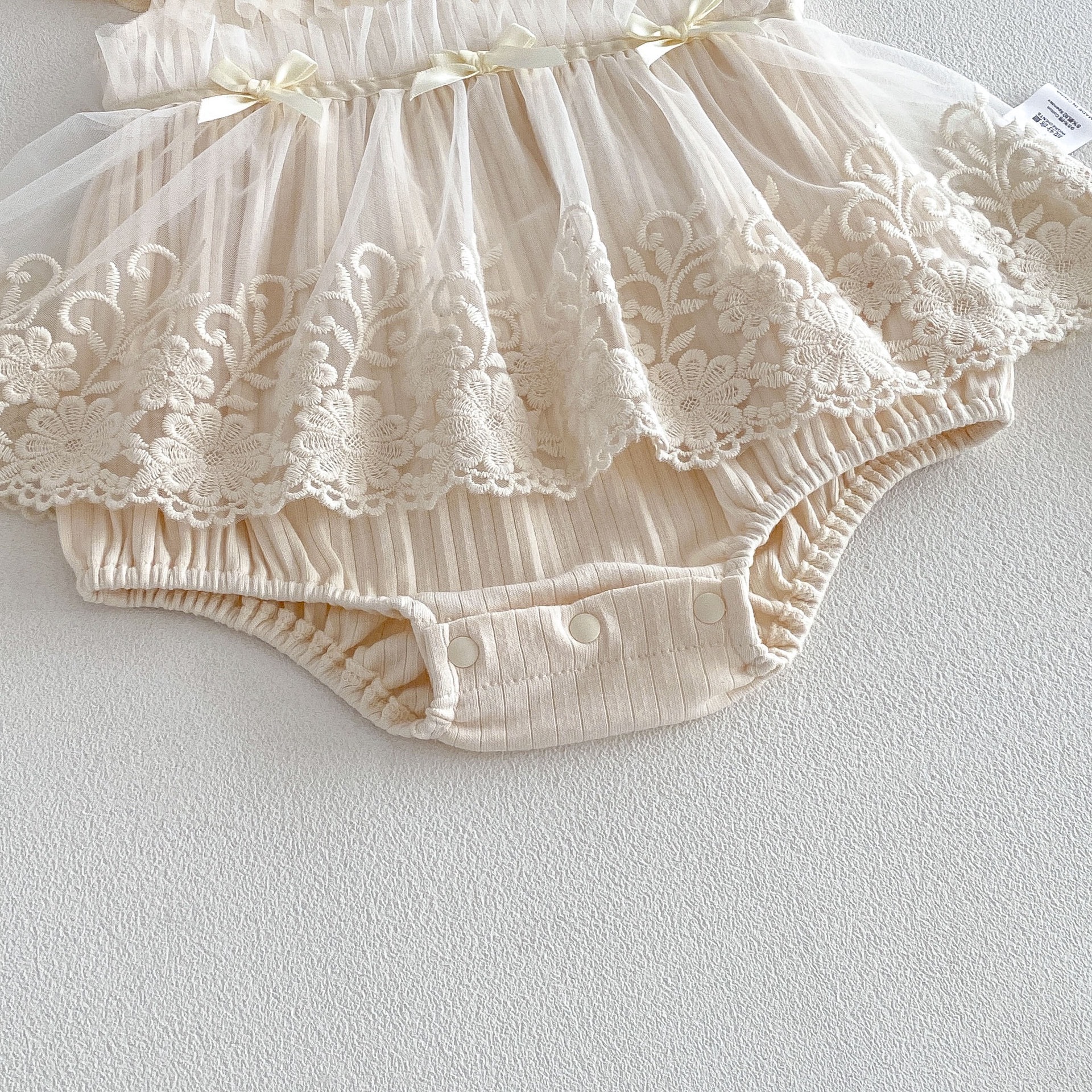 LINE_ALBUM_202651_260501_65