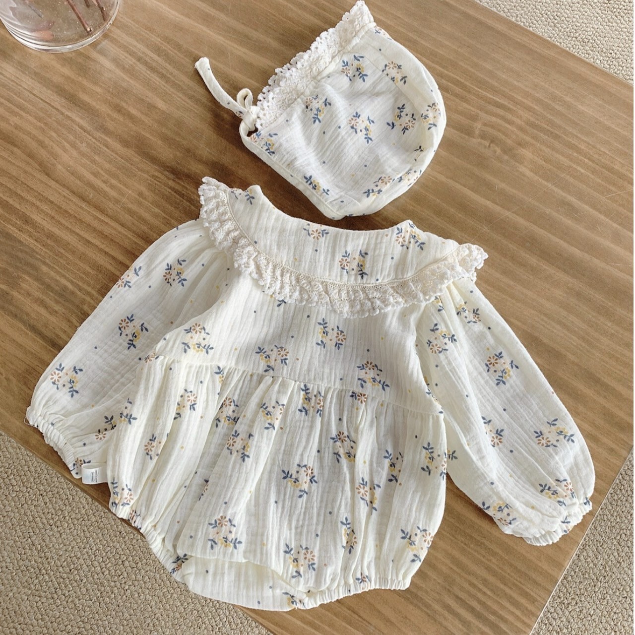 LINE_ALBUM_202581_250801_60