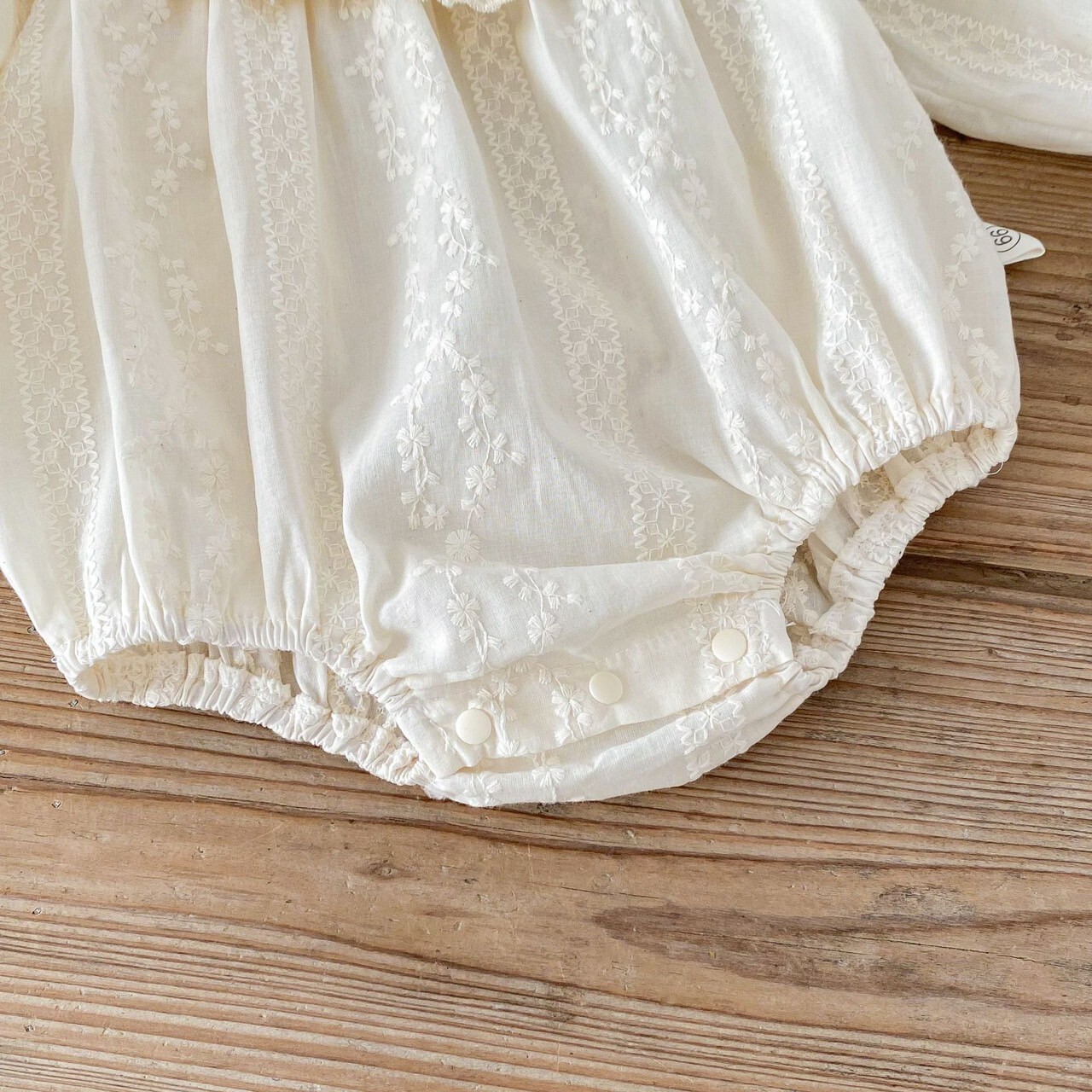 LINE_ALBUM_202582_250802_104