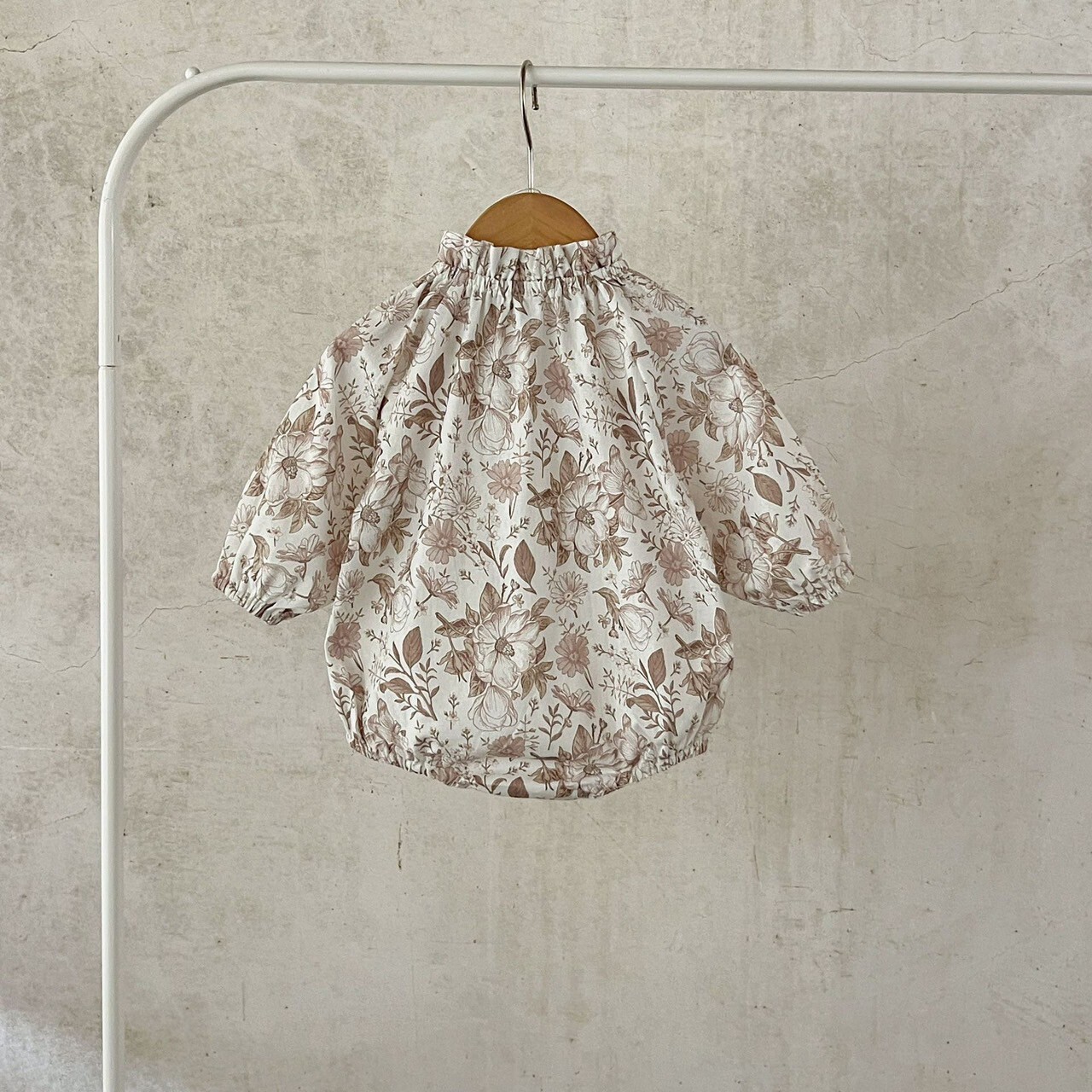 LINE_ALBUM_202584_250804_176