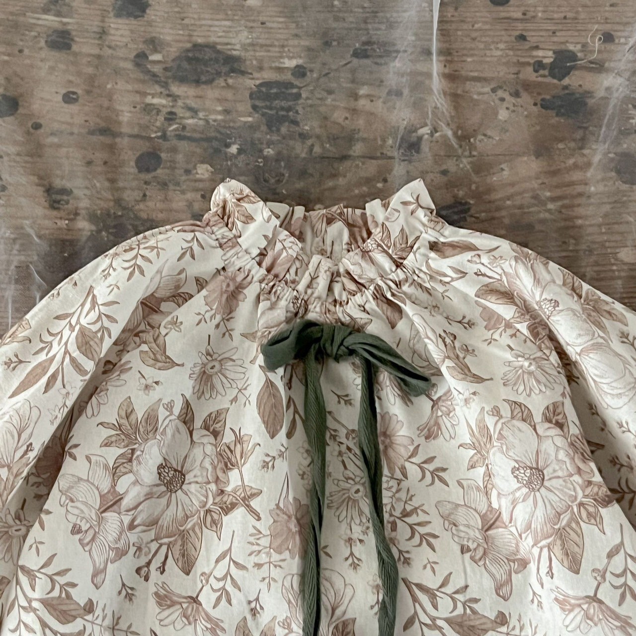 LINE_ALBUM_202584_250804_169