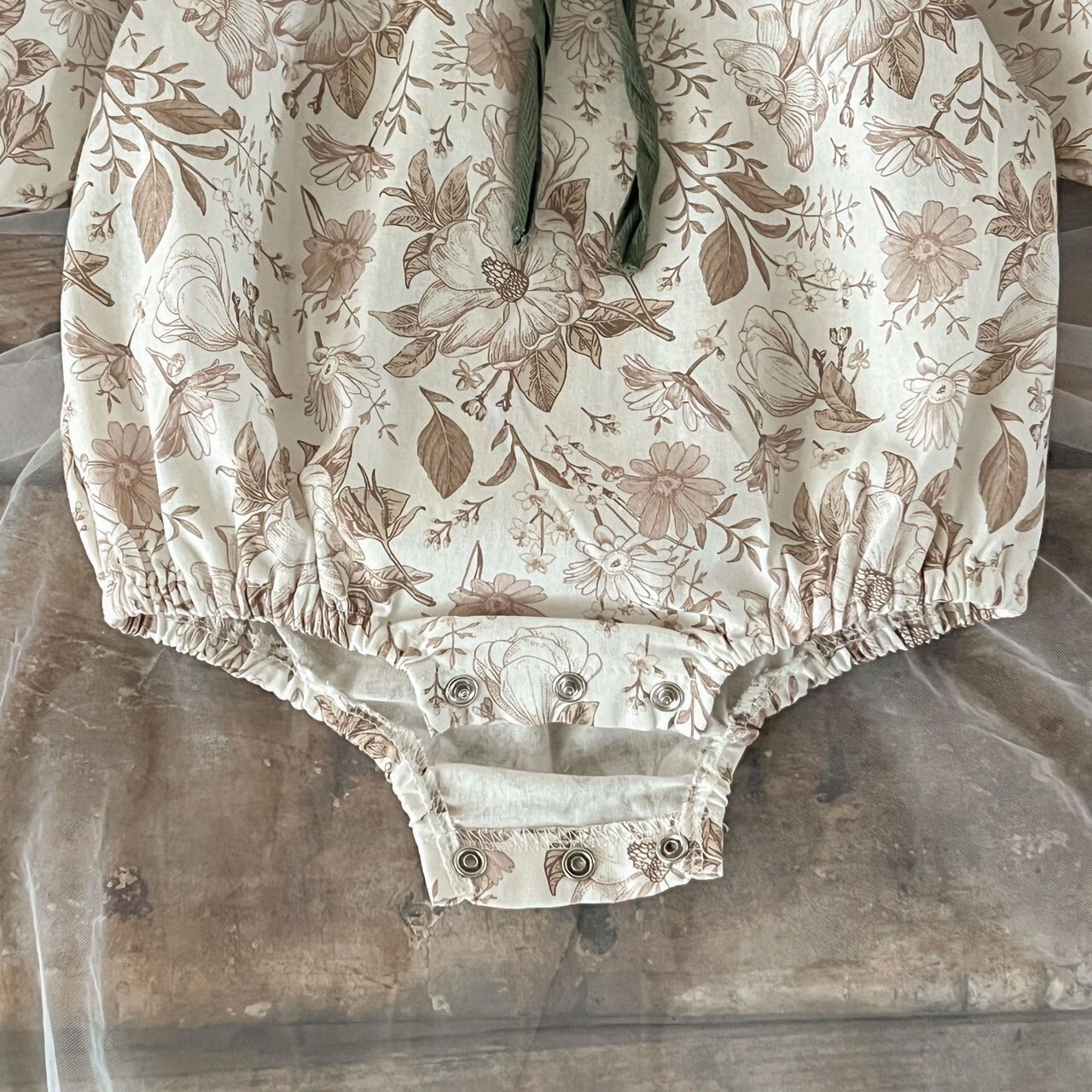 LINE_ALBUM_202584_250804_166