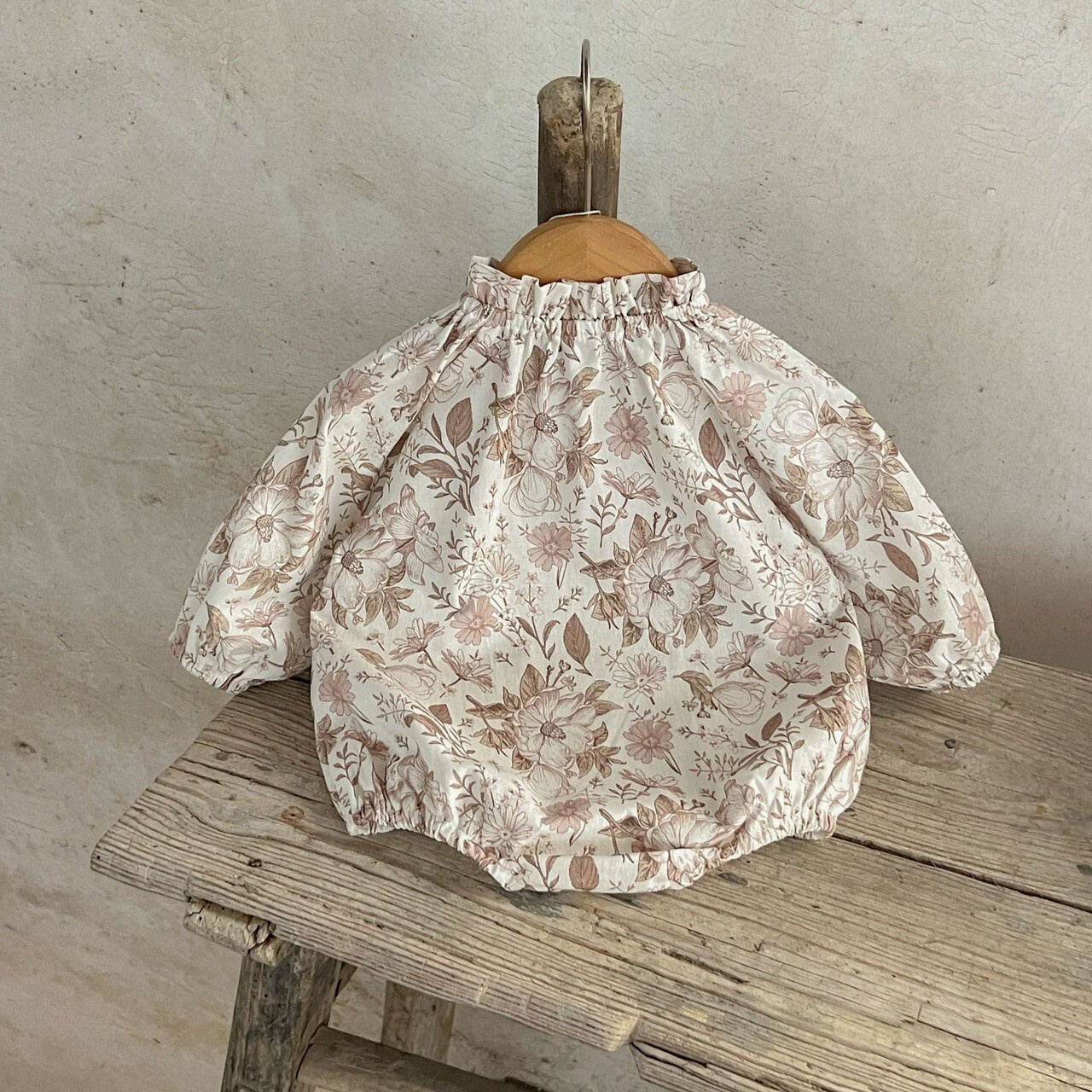 LINE_ALBUM_202584_250804_174