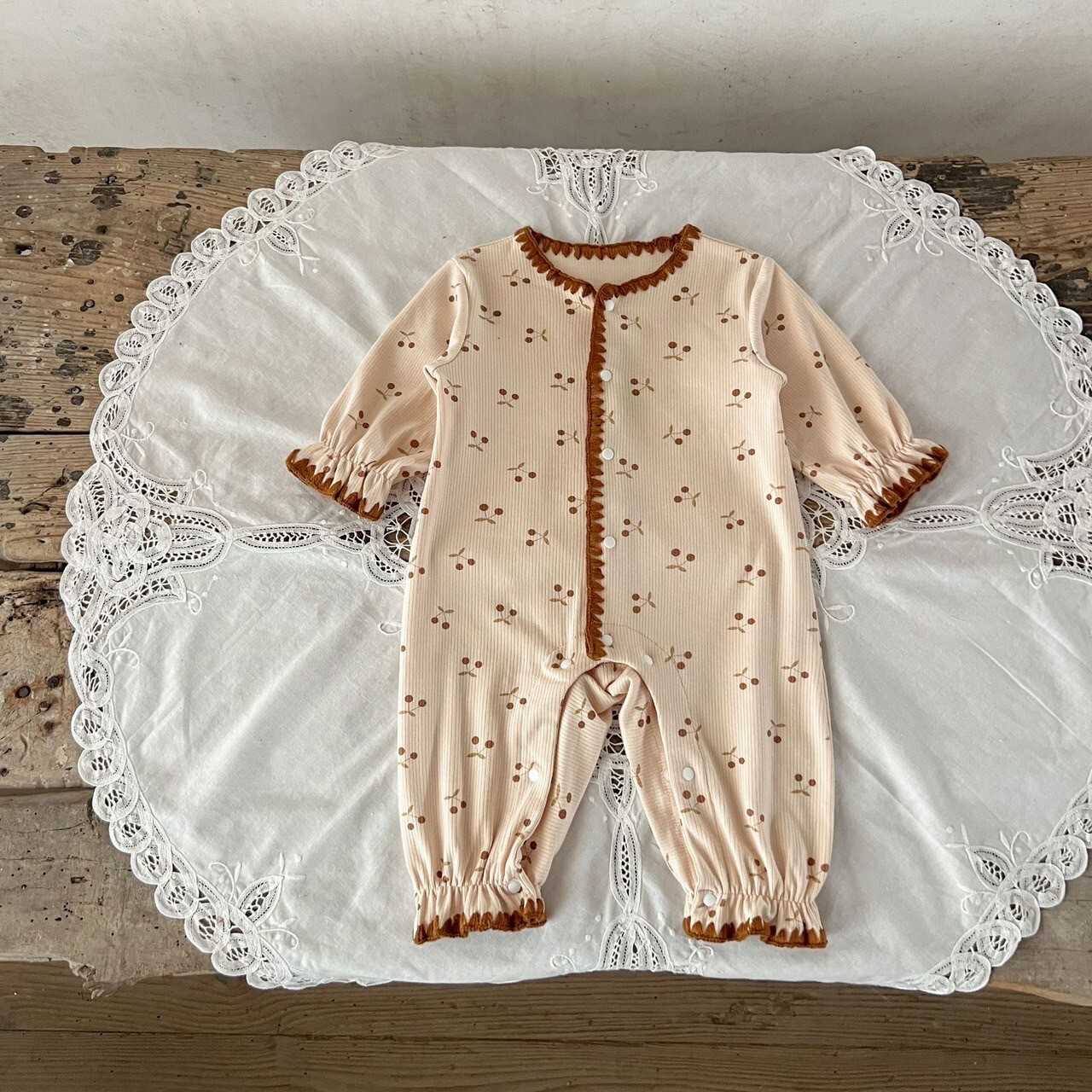 LINE_ALBUM_202584_250804_151