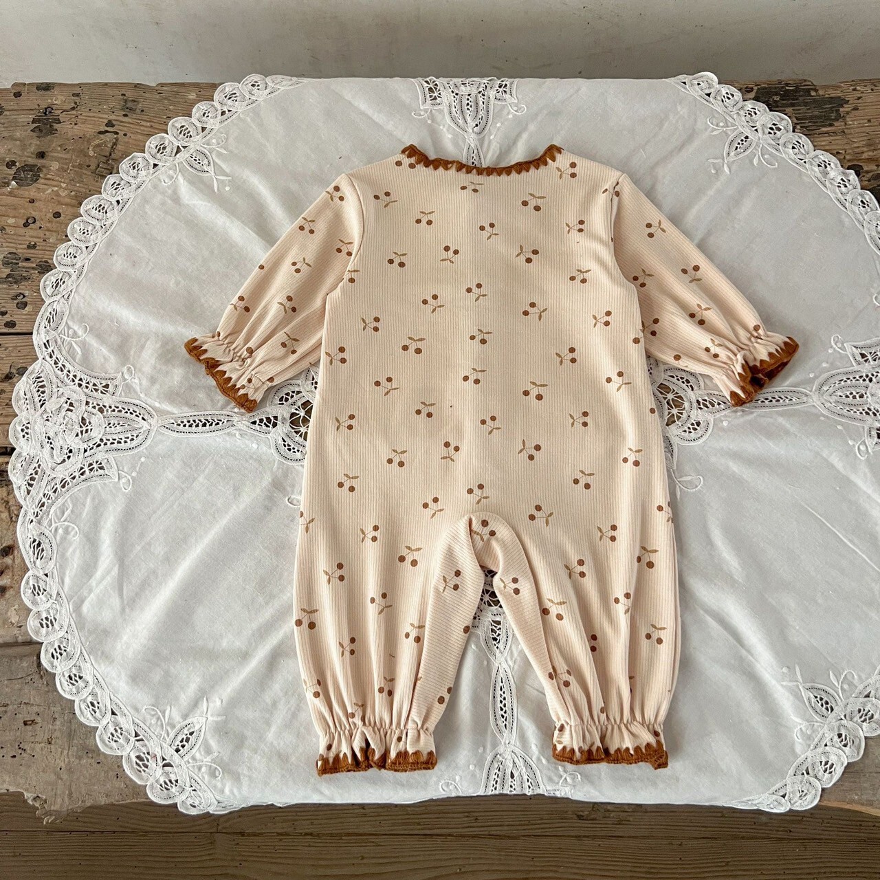 LINE_ALBUM_202584_250804_150