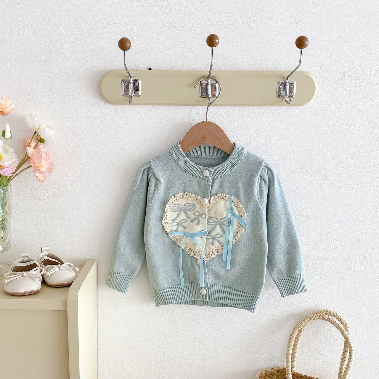 LINE_ALBUM_202587_250807_102