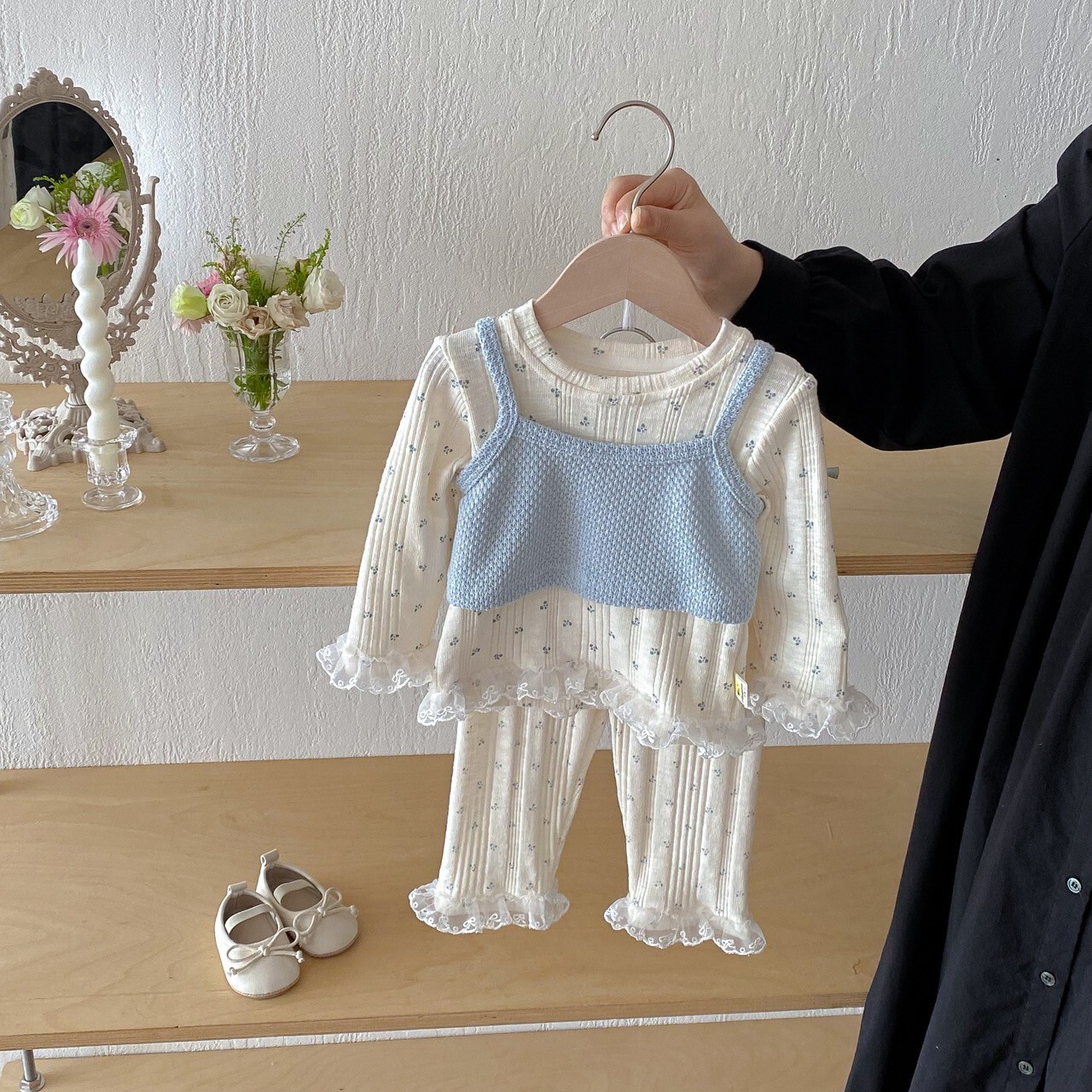 LINE_ALBUM_202587_250807_80