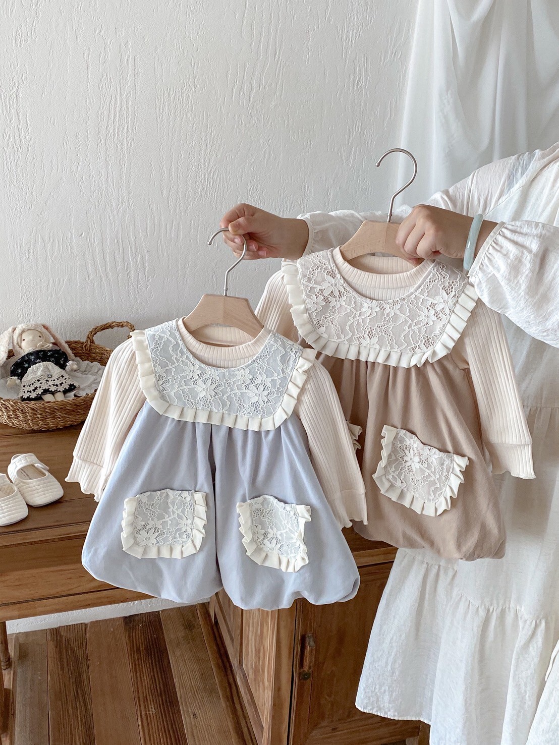 LINE_ALBUM_202589_250809_137