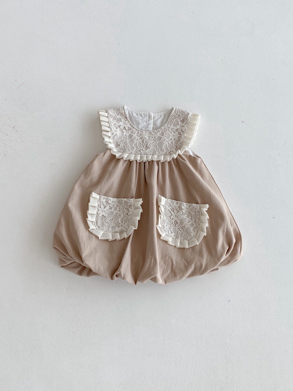 LINE_ALBUM_202589_250809_117